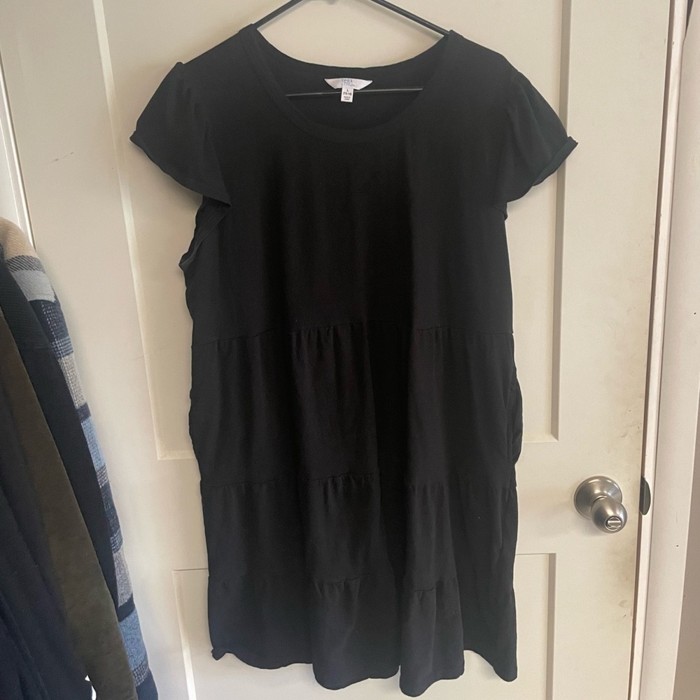 Time & True Black Tiered Dress